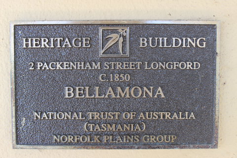 Bellamona - Cosy Georgian Cottage - Tourism Noosa 2