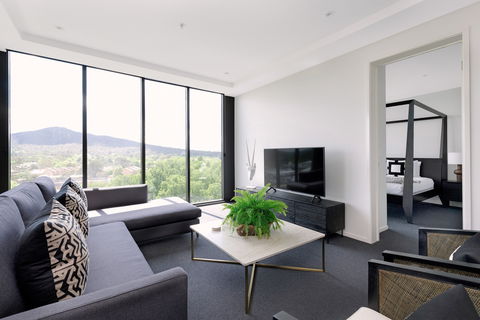 Birch Apartments - Tourism Noosa 0