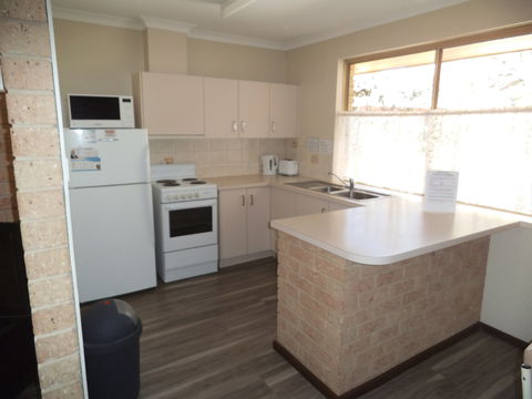 Busselton Seaside Escape Apartment - Tourism Noosa 1