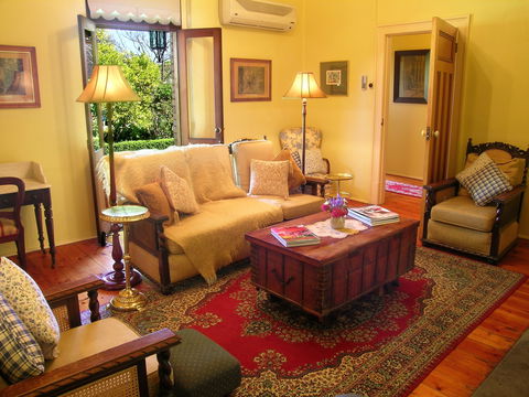 Buxton Manor - Garden And Loft Apartment - Tourism Noosa 0