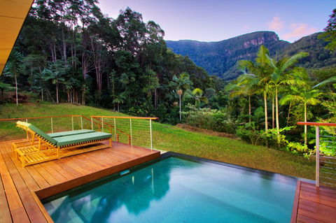 Crystal Creek Rainforest Retreat - Tourism Noosa 1