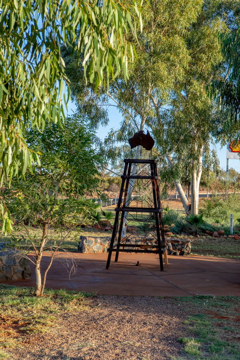 Erldunda Roadhouse - Tourism Noosa 1