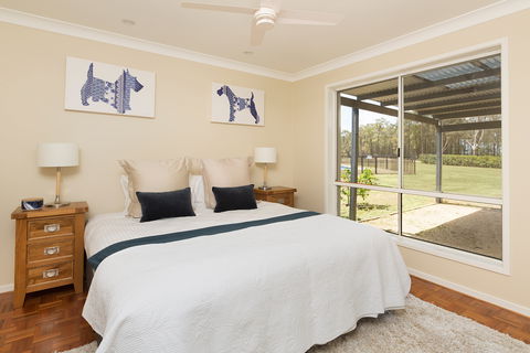 Hillcrest House - Tourism Noosa 2