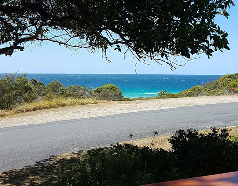 Katandra - Tourism Noosa 0