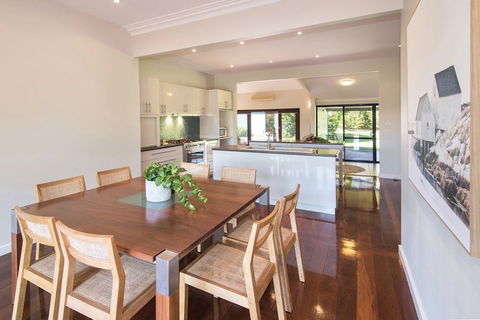 Margaret River Manor - Tourism Noosa 2