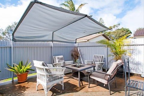 Middle Sea - Tourism Noosa 0