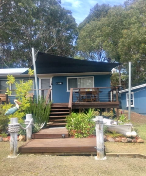 Retro Cottage - Tourism Noosa 0