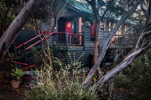 Serenity Cottage - Tourism Noosa 1
