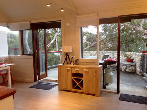 Serenity Cottage - Tourism Noosa 2