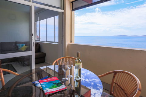 Spalding Lodge Unit 12 - Tourism Noosa 0