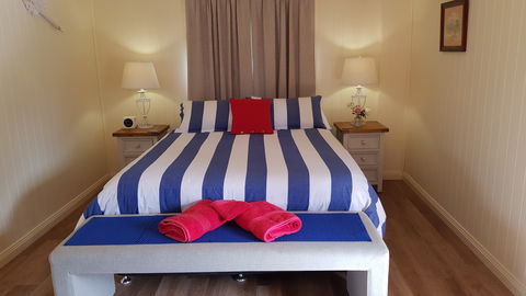 The Wattle Lodge - Tourism Noosa 1