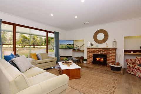 The Ambers - Tourism Noosa 0