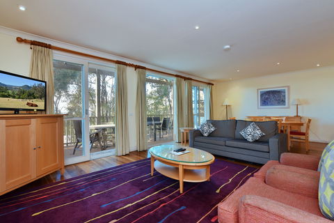 Villa Chambourcin - Tourism Noosa 0