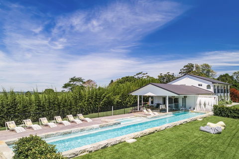 Villa St Helena - Tourism Noosa 1