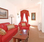 Crest Castle Bed and Breakfast - Tourism Noosa