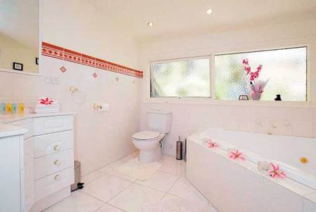 Annie Roe's Luxury Bed And Breakfast - Tourism Noosa 4