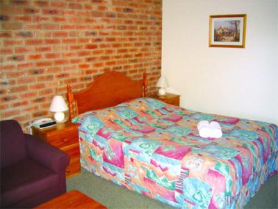 Aristocrat Waurnvale Motel - Tourism Noosa 2