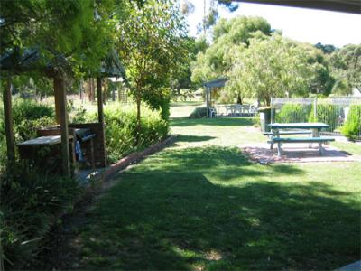 Aristocrat Waurnvale Motel - Tourism Noosa 5