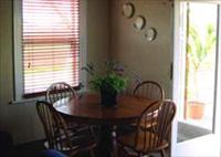 Creaton Cottage - Tourism Noosa 2