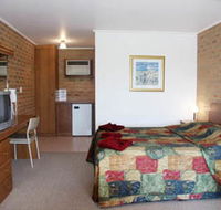 Quays Motel - Tourism Noosa