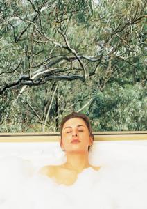 Madison Spa Resort - Tourism Noosa 0