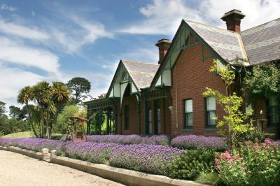 The Grange At Cleveland Winery - Tourism Noosa 0