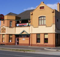 Cross Keys Hotel - Tourism Noosa