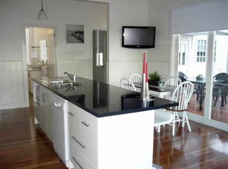 Calgary House & Cottage Accommodation - Tourism Noosa 2