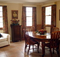 Pratically Lakeside B  B - Tourism Noosa