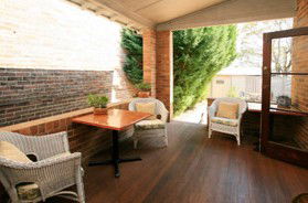 The Bank Guest House & Tellers Restaurant - Tourism Noosa 5