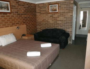 Jumbuck Motor Inn - Tourism Noosa 2