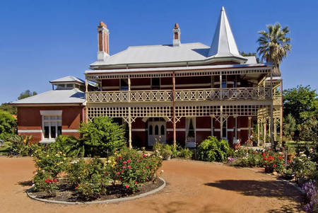 Earlsferry House Bed & Breakfast - Tourism Noosa 0