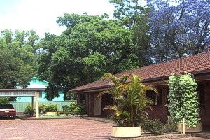 Abbey Motor Inn - Tourism Noosa 1