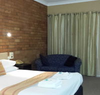 AA Hilldrop Motor Inn - Tourism Noosa