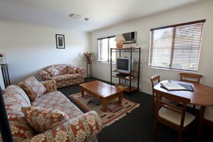 Key Lodge Motel - Tourism Noosa 2