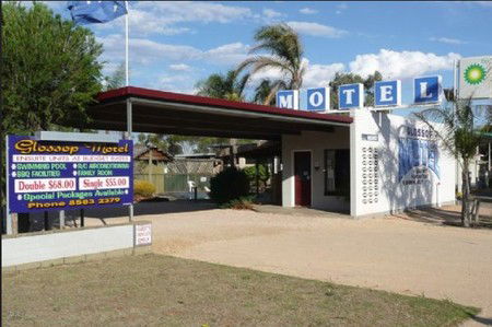 Glossop Motel - Tourism Noosa 0
