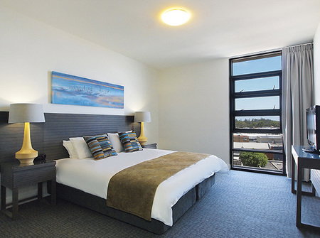 Oaks Mon Komo - Tourism Noosa 0
