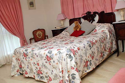 Jan's Bed & Breakfast - Tourism Noosa 0