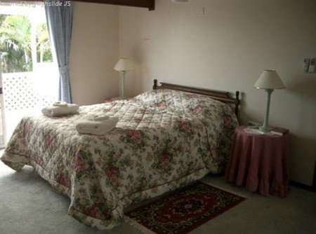 Ainslie Manor BandB - Tourism Noosa 5