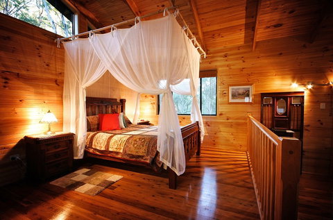 Ravensbourne Forest Chalets - Tourism Noosa 0