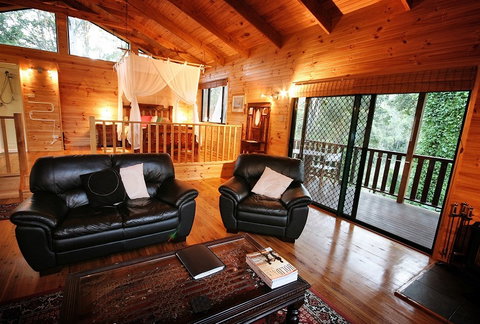 Ravensbourne Forest Chalets - Tourism Noosa 3