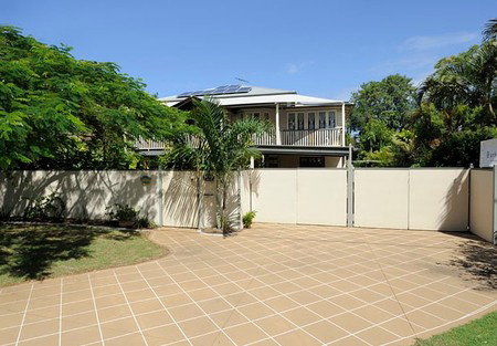 Harbourside B&B - Tourism Noosa 0
