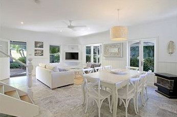 Ayesha's Luxury Beach House - Tourism Noosa 0