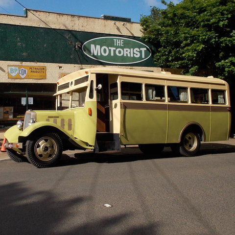 Vintage Fun Hire Cars - Tourism Noosa 3