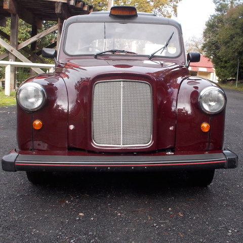 Vintage Fun Hire Cars - Tourism Noosa 5