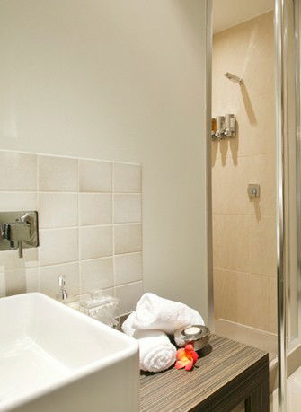 Spa Nirvana - Tourism Noosa 1