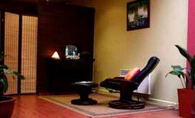 Retreat In The Suburbs - Tourism Noosa 0