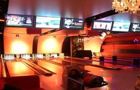 Rockstar Bowling - Tourism Noosa 0