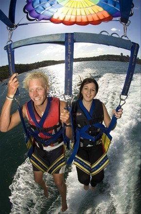 Parasail Australia - Tourism Noosa 2