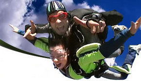 Adelaide Tandem Skydiving - Tourism Noosa 0